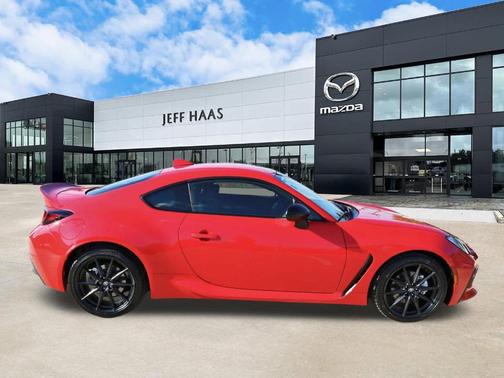 2025 Toyota GR86 Premium