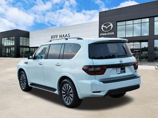 2024 Nissan Armada SL