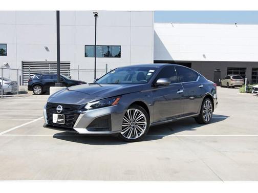 2025 Nissan Altima SL