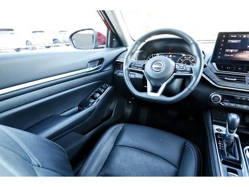 2025 Nissan Altima SL