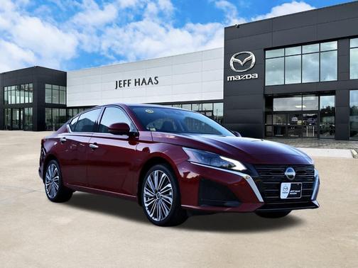 2025 Nissan Altima SL