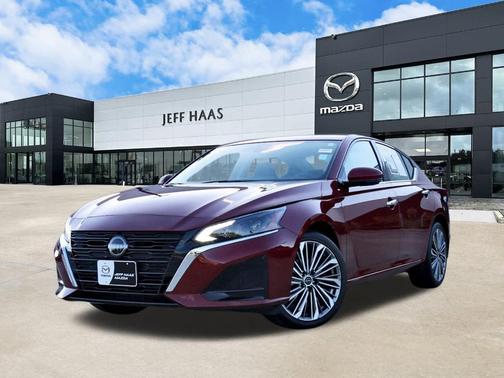 2025 Nissan Altima SL