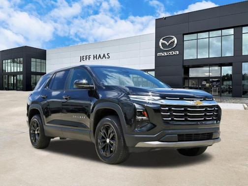 Mosaic Black Metallic 2026 Chevrolet Equinox LT
