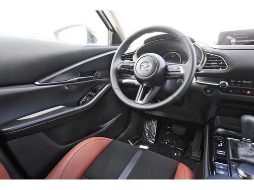 2025 Mazda CX-30 2.5 Carbon Turbo