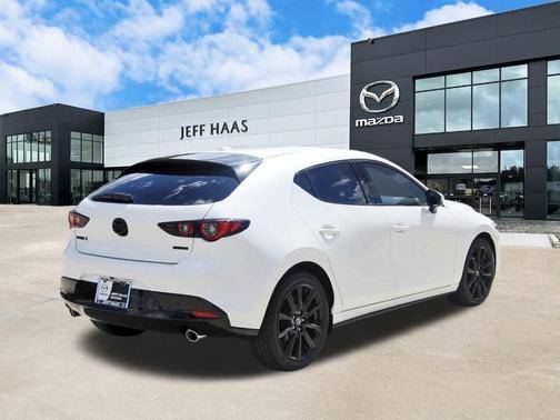 2022 Mazda Mazda3 FWD w/Premium Package