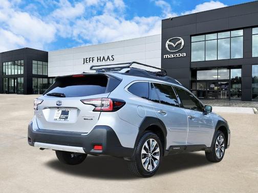 2024 Subaru Outback Touring