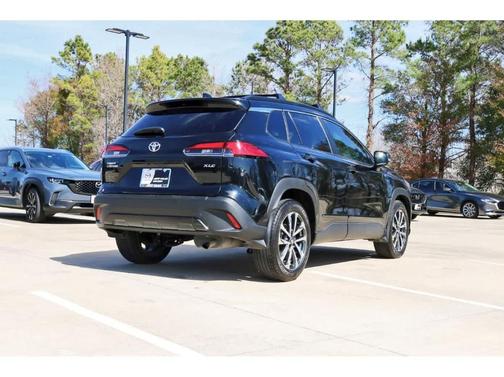 2024 Toyota Corolla Cross XLE