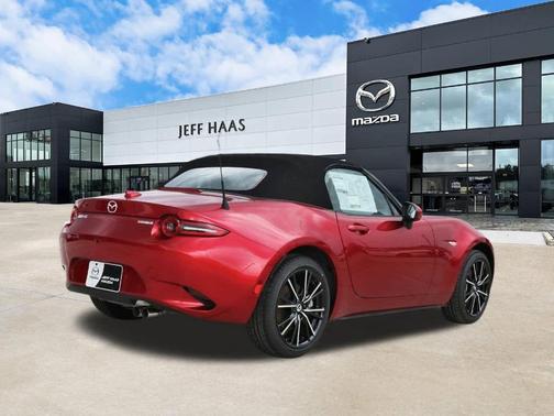 Soul Red Crystal Metallic 2026 Mazda MX-5 Miata Grand Touring