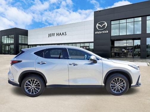 2024 Lexus NX 250 Premium