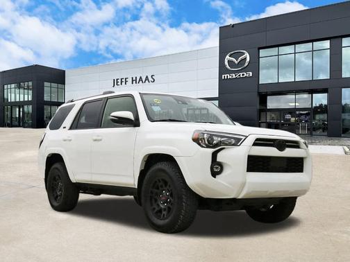 2022 Toyota 4Runner SR5 Premium
