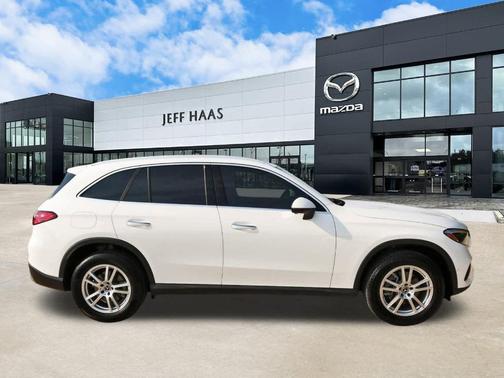 2025 Mercedes-Benz GLC 300 Base