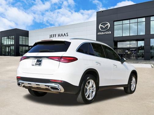 2025 Mercedes-Benz GLC 300 Base