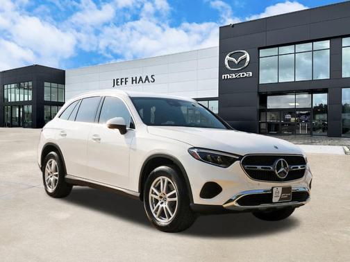 2025 Mercedes-Benz GLC 300 Base