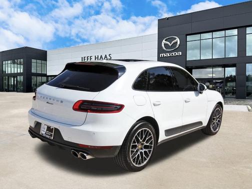 2018 Porsche Macan Sport Edition