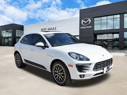 2018 Porsche Macan Sport Edition