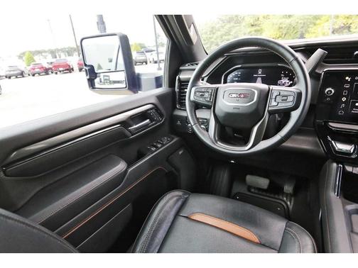 Onyx Black 2024 GMC Sierra 2500 AT4