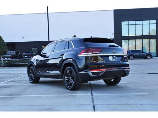 2022 Volkswagen Atlas Cross Sport 2.0T SEL