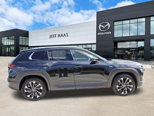 2025 Mazda CX-50 PLUS PACKAGE