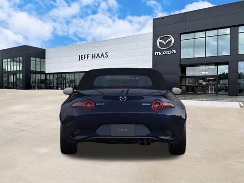 Deep Crystal Blue Mica 2026 Mazda MX-5 Miata Grand Touring