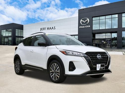 2024 Nissan Kicks SR