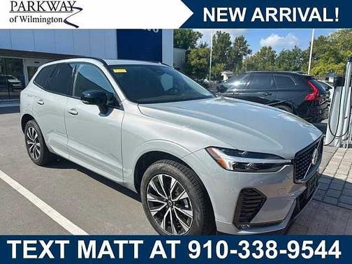 Vapour Grey 2024 Volvo XC60 Core