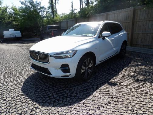 2022 Volvo XC60 Recharge Plug-In Hybrid T8 Inscription