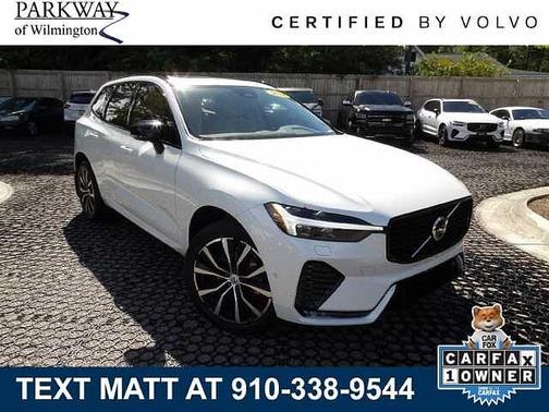 Crystal White 2024 Volvo XC60 Plus