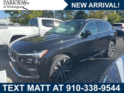 2023 Volvo XC60 B5 Ultimate Bright Theme