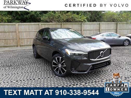 2023 Volvo XC60 B5 Plus Dark Theme