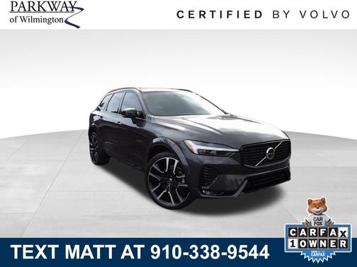 2024 Volvo XC60 B5 Ultimate Dark Theme