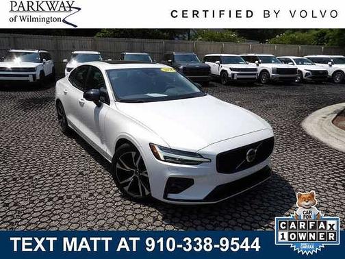Crystal White 2025 Volvo S60 Core