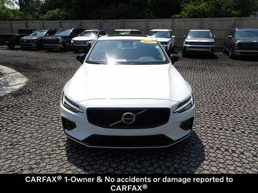 Crystal White 2025 Volvo S60 Core