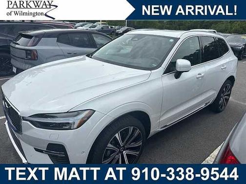 Crystal White 2023 Volvo XC60 B5 Ultimate Bright Theme