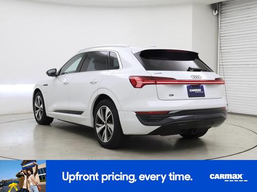 2024 Audi Q8 e-tron Premium Plus