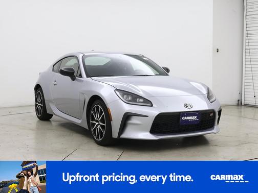 2024 Toyota GR86 Base (M6)