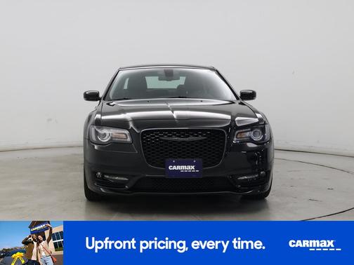 2022 Chrysler 300 Touring L