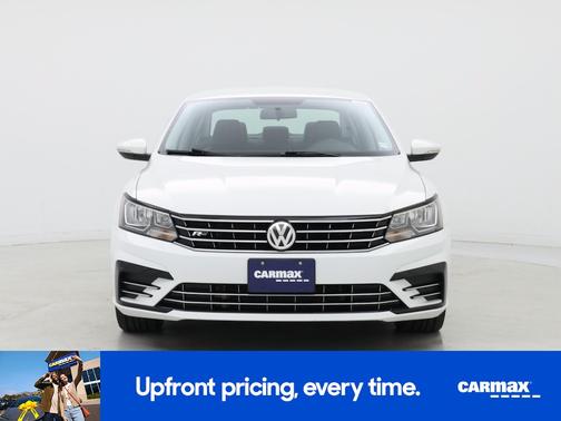 2017 Volkswagen Passat R-Line