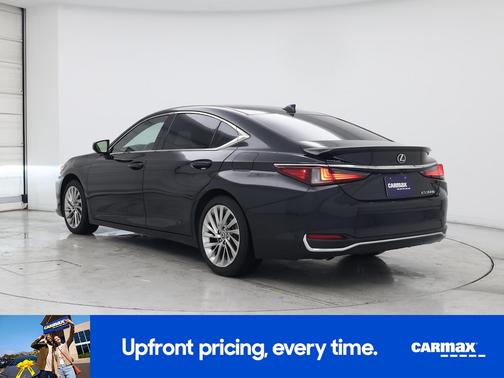 2023 Lexus ES 300h Ultra Luxury