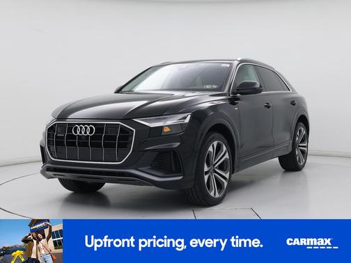 2022 Audi Q8 Premium Plus