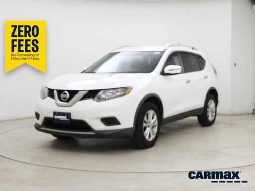 White 2016 Nissan Rogue SV