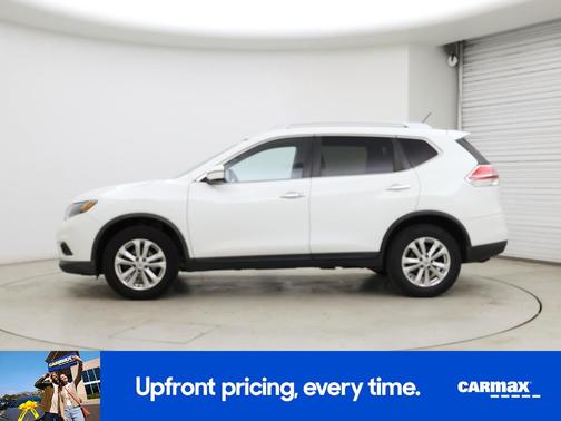 White 2016 Nissan Rogue SV