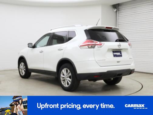 White 2016 Nissan Rogue SV