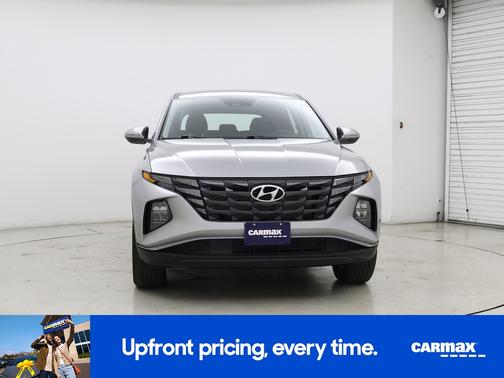 2022 Hyundai TUCSON SE