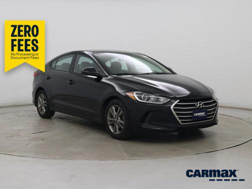 Black 2017 Hyundai ELANTRA SE