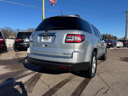 2015 GMC Acadia SLE-2