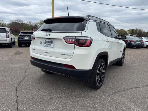 White 2018 Jeep Compass Limited