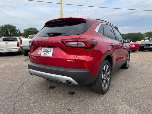 2024 Ford Escape Platinum