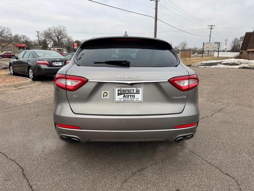 Gray 2019 Maserati Levante Base