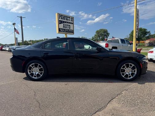 2016 Dodge Charger SXT