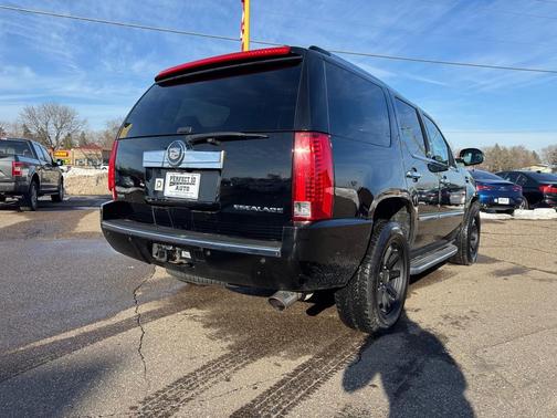 2011 Cadillac Escalade Luxury